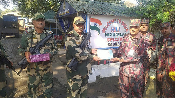 BGB and BSF exchange sweets at Hili border to mark Victory Day