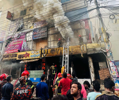 Fire at Uttara restaurant brought under control after 3.5 hours