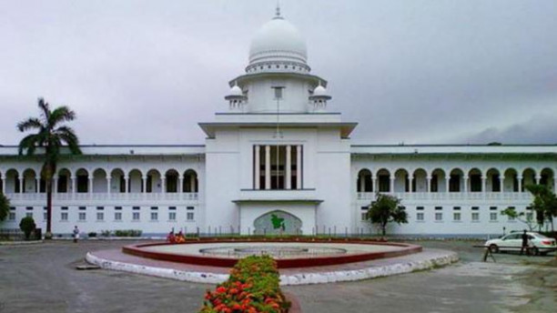 Pro-BNP, Jamaat lawyers, petitioners happy with HC verdict on caretaker govt