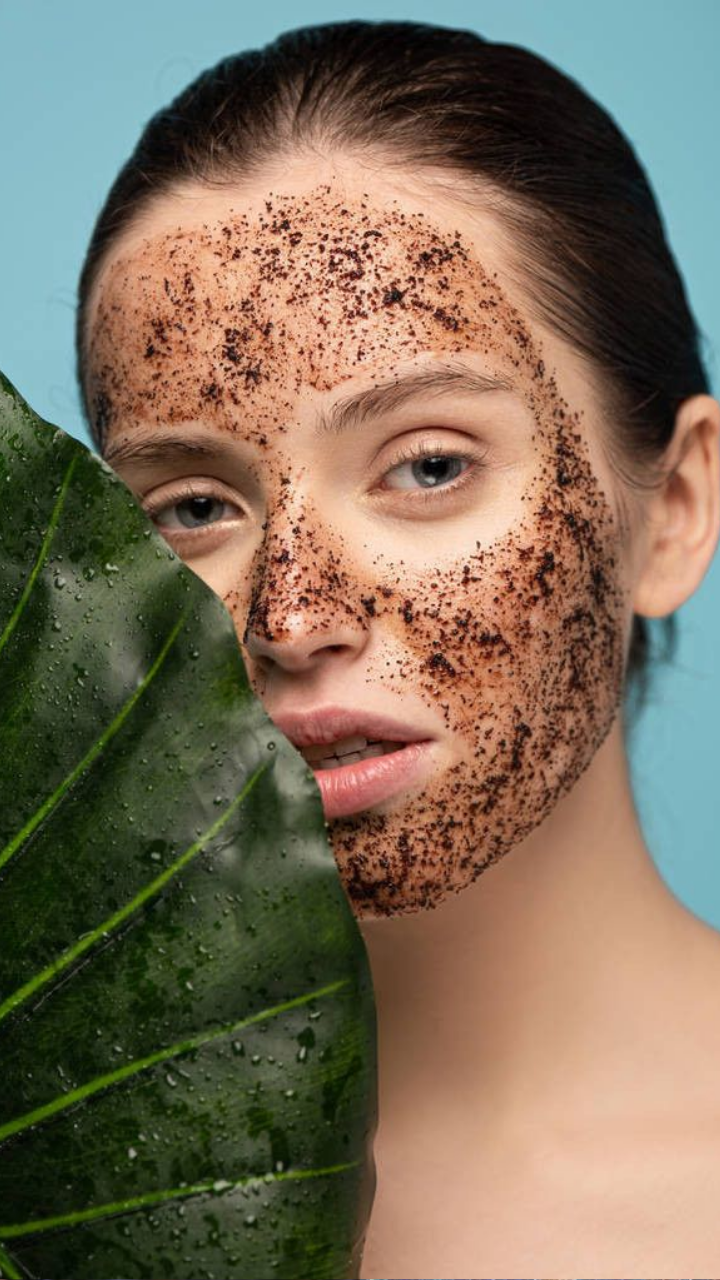 DIY coffee face scrubs for the winter season