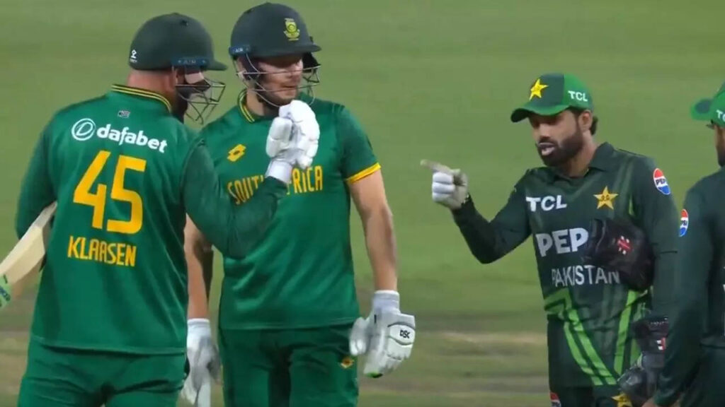 Watch: Rizwan's verbal clash with Klaasen, Babar acts as pacifier