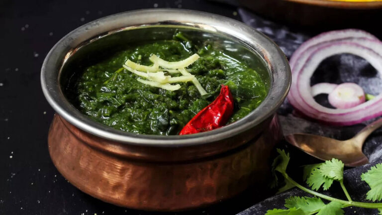 6 non-vegetarian saag recipes to prepare at home