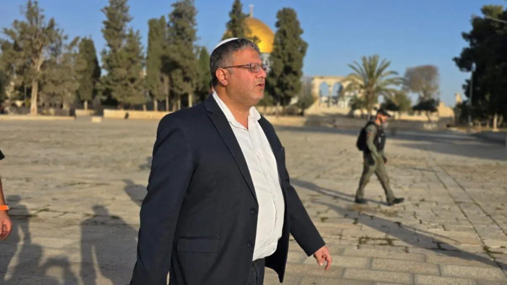 Israeli minister enters Al-Aqsa mosque compound 'in prayer' for Gaza hostages