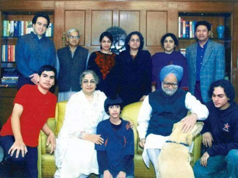 Manmohan Singh dies: His illustrious family