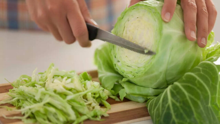 14-year-old died after eating poisonous cabbage