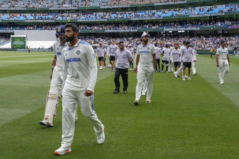 4th Test: India 'collapse' to 184-run defeat as Australia take 2-1 series lead