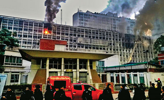 Fire at secretariat:  Docs of 5 ministries, divisions burned