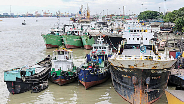 Killings in Chandpur: Water transport workers go on strike