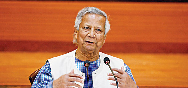 Chief adviser Yunus pays homage to Manmohan Singh