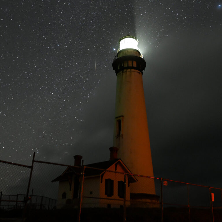 How to Watch the Quadrantids Meteor Shower, First of 2025, Peak Tonight