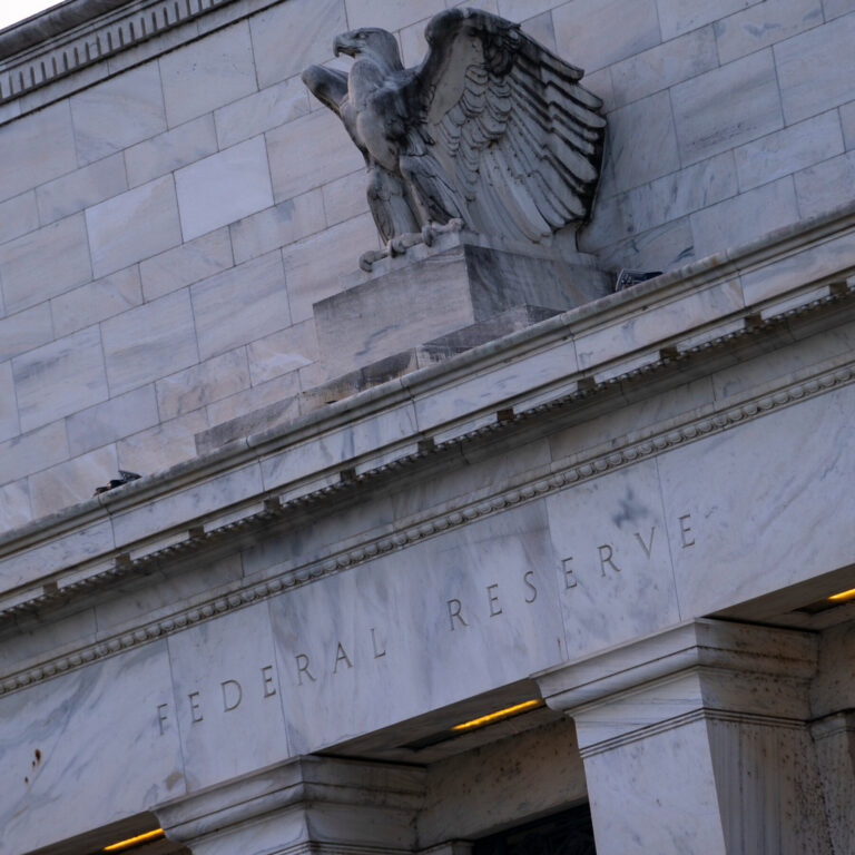 The Fed Is in no Rush to Cut Rates, Even if There Is a Weak Jobs Report