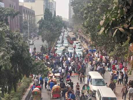 Titumir College students block road again, demand university status