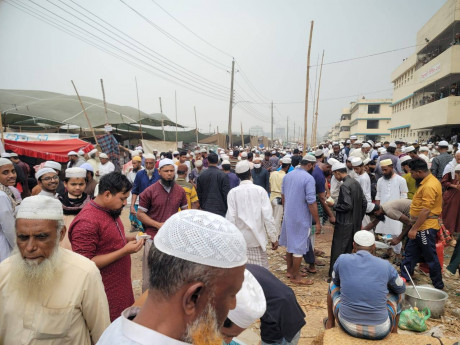 Biswa Ijtema begins on the bank of Turag river