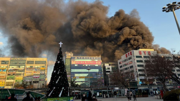 South Korea: Fire breaks out at Seongnam shopping complex, several people evacuated