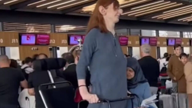 World’s tallest woman reveals why she flies on a stretcher