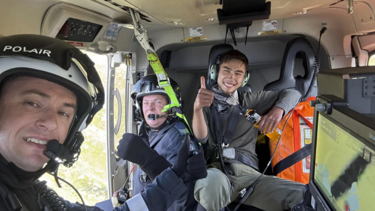 How did this 23-year-old hiker survive two weeks in Australia's remote mountains?