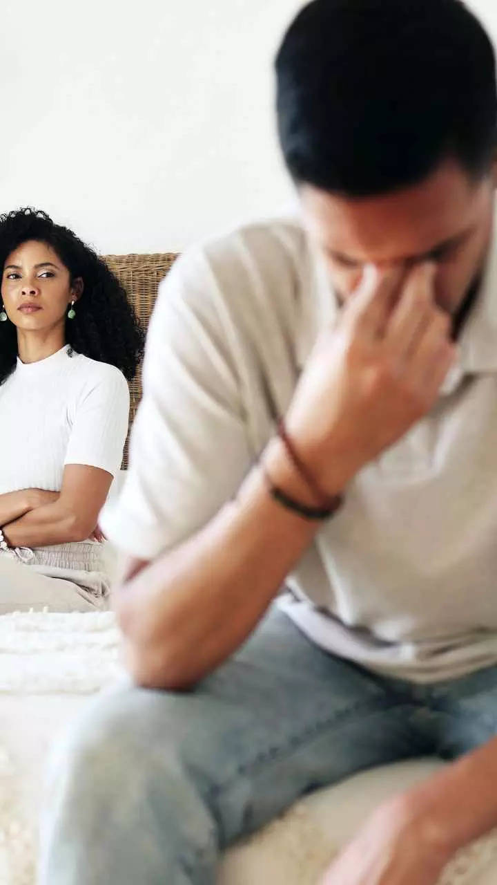 10 signs your relationship is taking toll on you emotionally