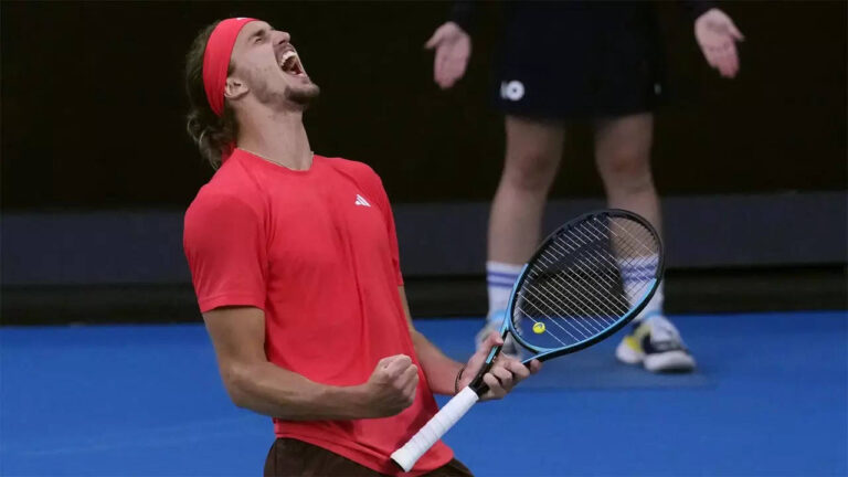 Zverev sets up Aus Open quarter-final showdown with Paul