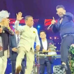 Watch: Gavaskar's impromptu dance gig at Wankhede Stadium