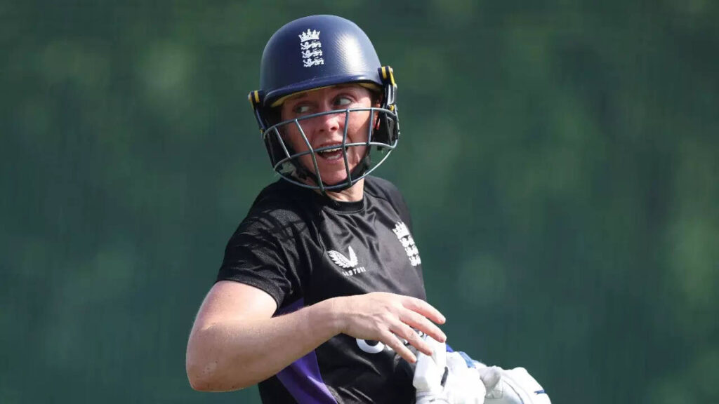 England captain refuses to shake hands with umpire