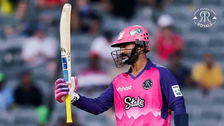 Watch: Dinesh Karthik's three consecutive sixes in SA20