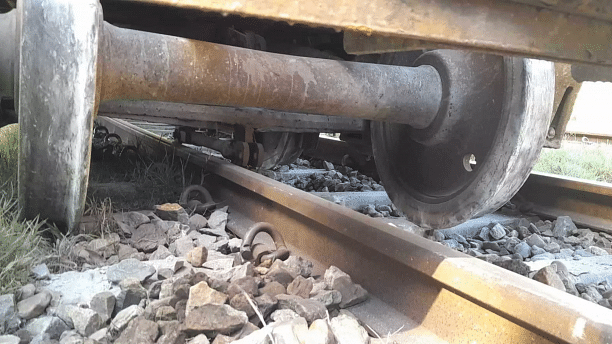 Derailment halts train service between Rajshahi and other parts