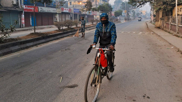 Cold weather disrupts life across Bangladesh