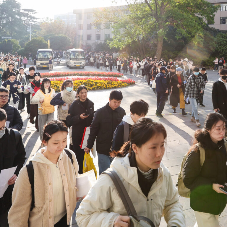 China Uses Public Shaming to Motivate State Workers