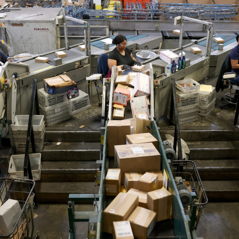 USPS Reverses Decision to Halt Parcel Service From China