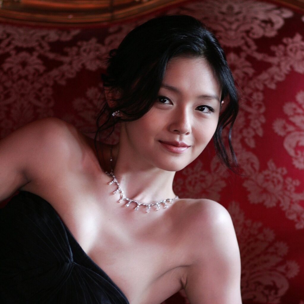 Barbie Hsu, Taiwanese Actress and Star of ‘Meteor Garden,’ Dies at 48