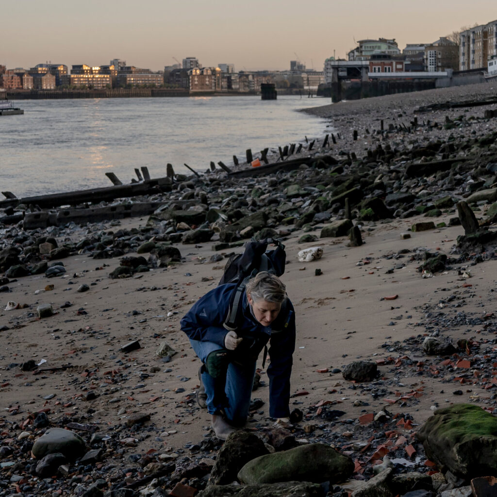 A Boneyard Along the Thames River Reveals London’s Ancient Burials