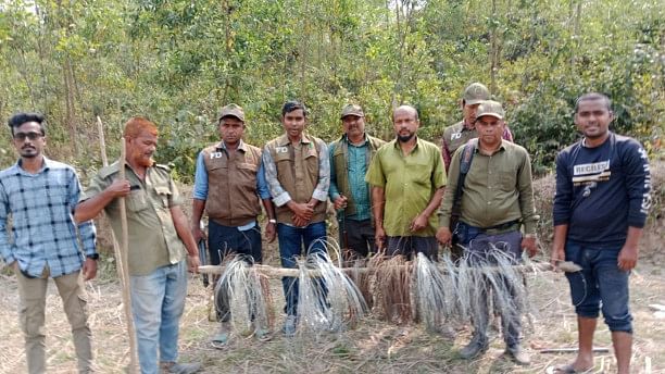 2,200 yards of GI wire seized from elephant corridor