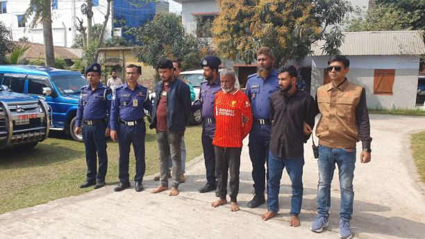 Robbery at BAT warehouse in Shariatpur: 3 arrested, over Tk 18 lakh recovered