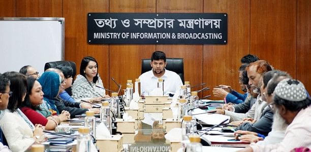 Work collectively to strengthen info ministry: Mahfuj urges officials