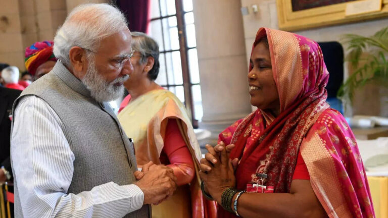 Dulari Devi: Madhubani artist behind Nirmala's saree