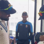 Sangwan's fan moment, takes Kohli's autograph after dismissing him