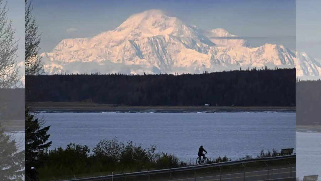 Alaska lawmakers urge Donald Trump to keep Mt Denali name unchanged