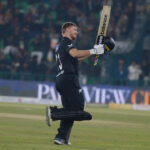 Phillips, Santner shine as New Zealand crush Pakistan by 78 runs