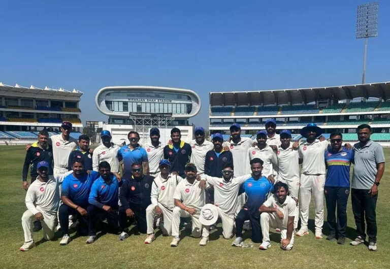 Gujarat crush Saurashtra to storm into Ranji Trophy semifinals