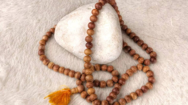 Tulsi Mala; Benefits, rules, and all you need to know