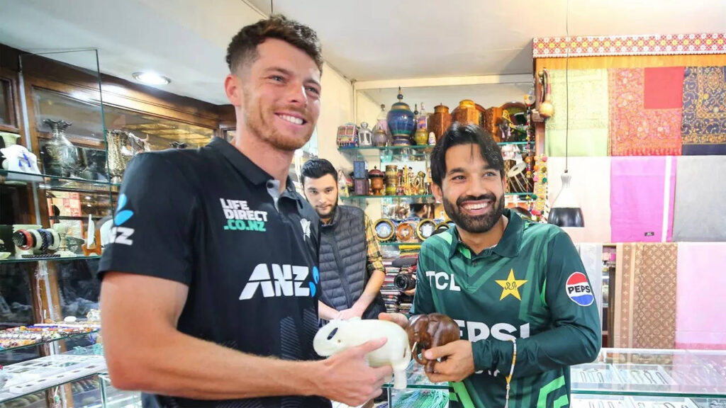 Pakistan vs NZ Live: Hosts Pakistan hope for a winning start