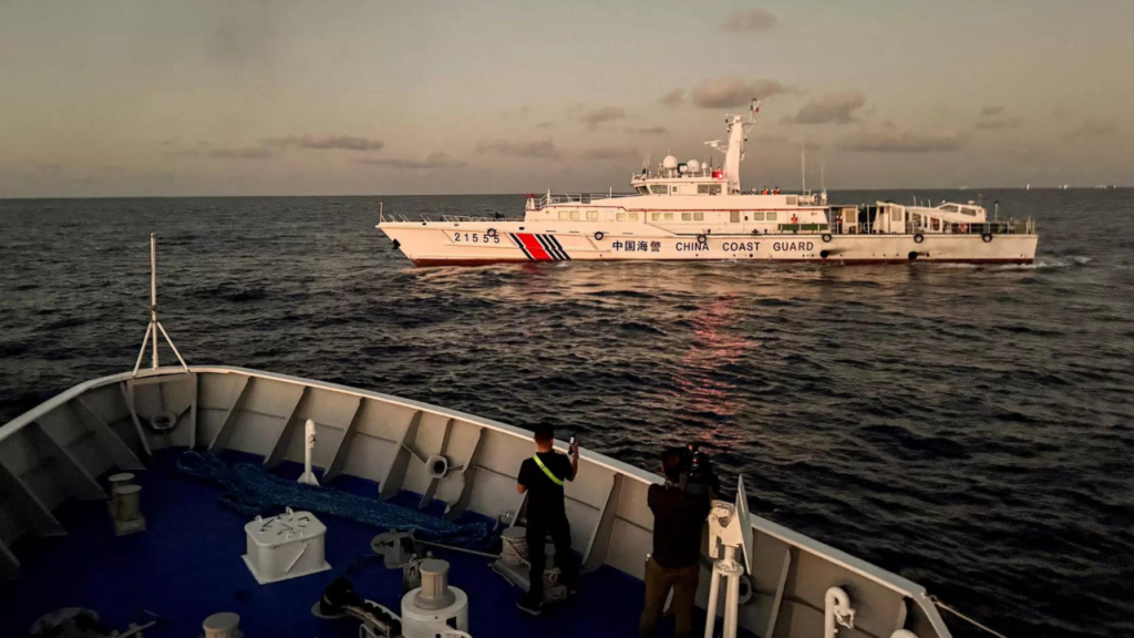 Australia spots 'unusual' Chinese ships near its east coast