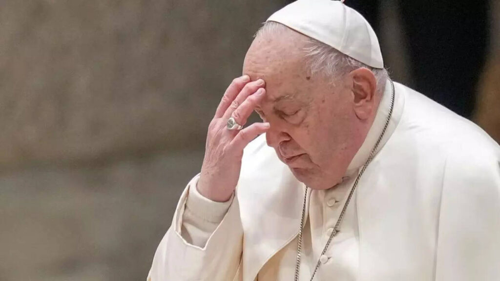 Pope Francis ‘not out of danger’ amid pneumonia battle, likely to stay hospitalized for another week