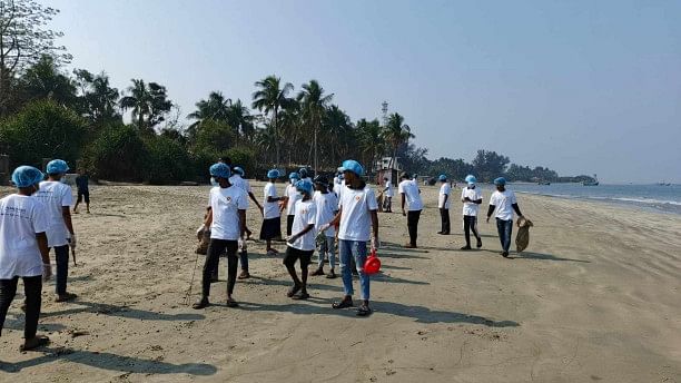 Saint Martin’s Island: 930kg plastic  waste collected  in clean-up drive