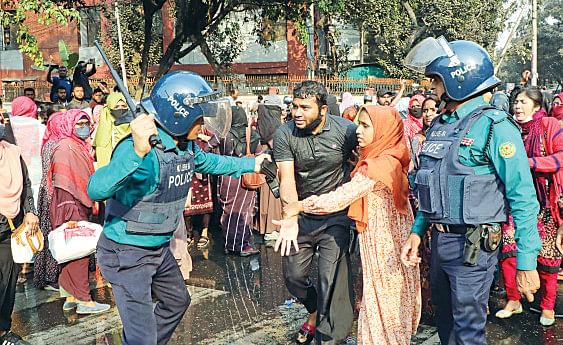 Water cannons, batons used to disperse protesters