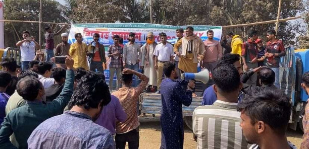 Uprising leaders protest at Gazipur DC office