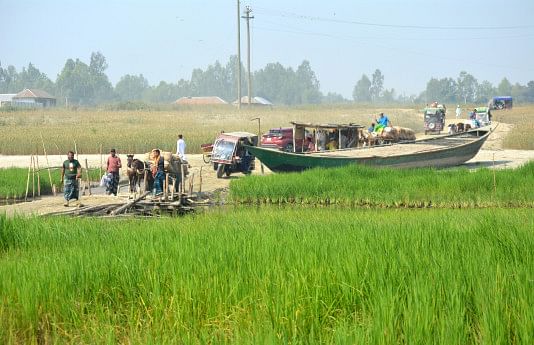 Decades of struggle for a bridge